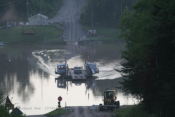 20060731_gardiner(on)_river_ferry_IMG_4594