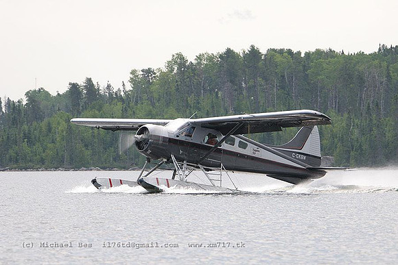 068960_dhc2beaver(float)_+09_cgkbw_20060728_kaweneevalake(on)_IMG_3258