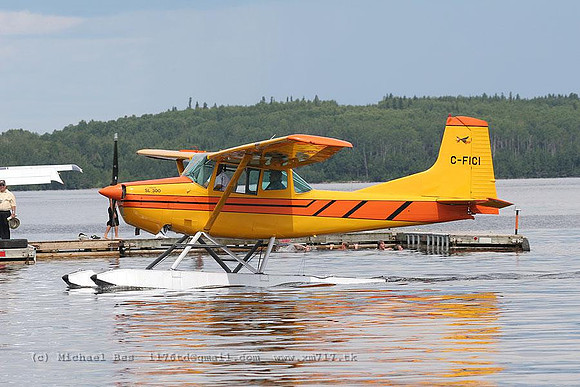 068582_sl300(float)_-_cfici_20060722_redlake(on)_IMG_0886