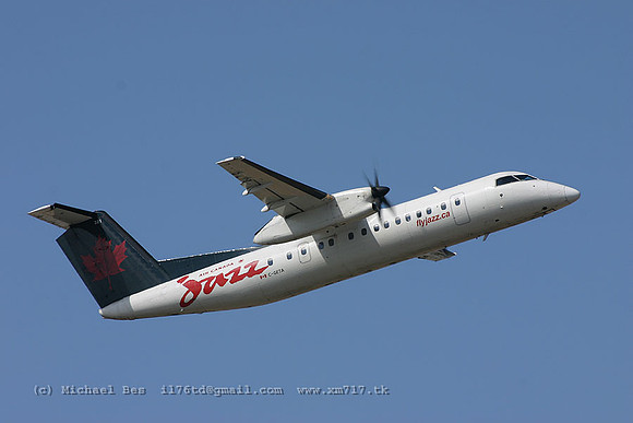 056733_dhc8_JZA_cgeta_20040805_vancouver_e273_IMG_6175