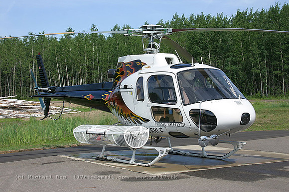 055583_ecureuil_XPX_cfhlf_20040717_fortmcmurray_e174_IMG_2063