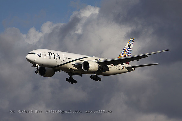 LHR_1830