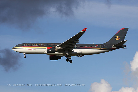 LHR_1982