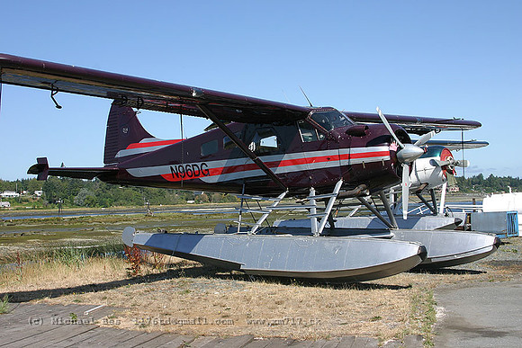 056214_dhc2beaver(float)_-_n96dg_20040730_campbellriverspb_e237_IMG_4447