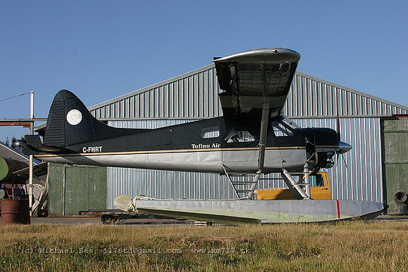 056269_dhc2beaver(float)_+TO_cfhrt_20040731_tofino_e248_IMG_4808
