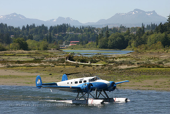 056217_beech18(float)_+VC_cfcsn_20040730_campbellriverspb_e237_IMG_4467