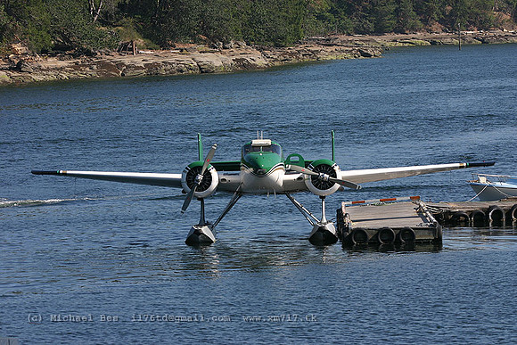 056353_beech18(float)_+AG_cgggf_20040802_nanaimospb_e256_IMG_5102