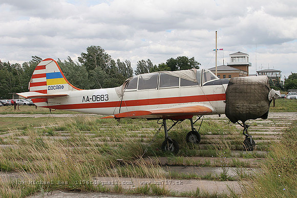 073502_yak52_-_la0683_20070706_chaika_IMG_4410