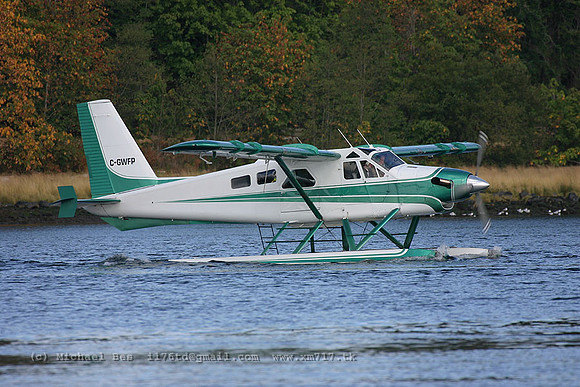 056388_dhc2turbobeaver(float)_-_cgwfp_20040803_campbellriverspb_e258_IMG_5288