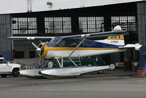 056495_dhc2beaver(float)_H3_cfmxs_20040804_vancouver_e265_IMG_5596