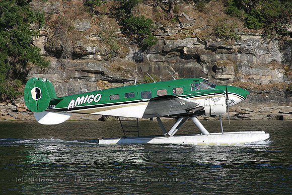 056366_beech18(float)_+AG_cgggf_20040802_nanaimospb_e257_IMG_5197
