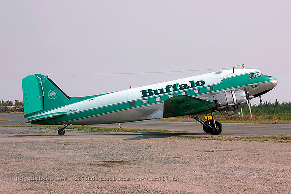 055915_dc3_BFL_cgpnr_20040722_yellowknife_e213_IMG_3312(geen)