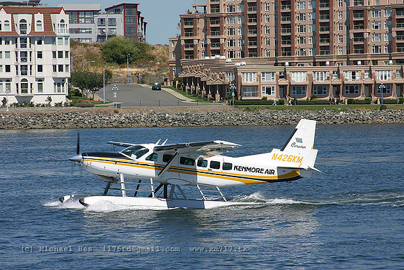 056301_ce208(float)_M5_n426km_20040801_victoriaspb_e253_IMG_4986