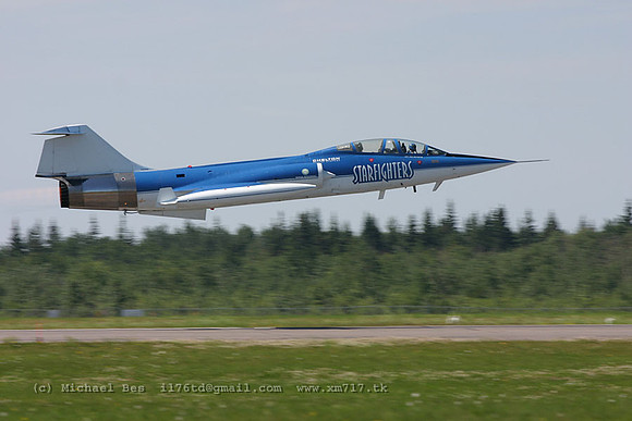 055689_tf104d_-_n104rb_20040718_coldlake_e184_IMG_2352
