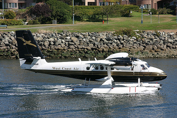 056281_dhc6(float)_8O_cfmhr_20040801_victoriaspb_e249_IMG_4869