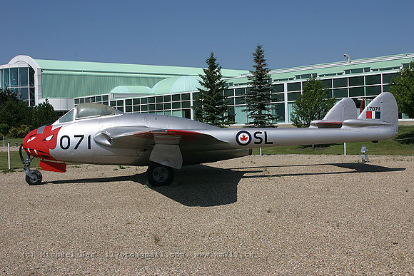 057040_vampire_CAN_17071_20040810_wetaskiwin_e296_IMG_7105