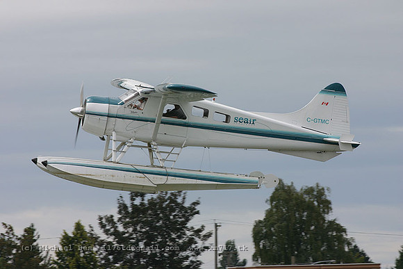 056454_dhc2beaver(float)_+SR_cgtmc_20040804_vancouveryvrspb_e264_IMG_5499
