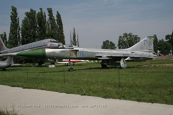 073409_su15tm_UR_16bl_20070705_kyivzhuliany_IMG_4143