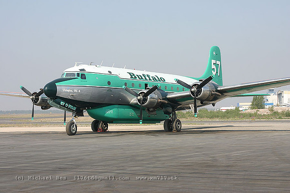 055881_dc4_BFL_cfiqm_20040722_yellowknife_e209_IMG_3183