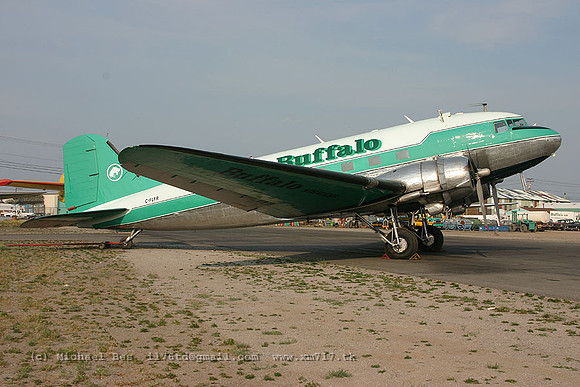 056048_dc3_BFL_cflfr_20040724_yellowknife_e225_IMG_3757