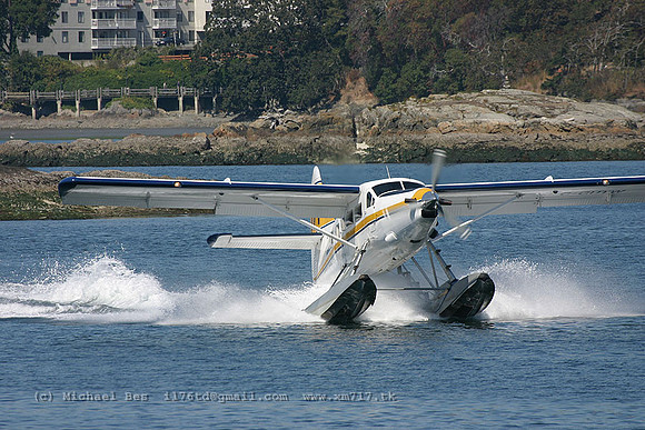 056285_dhc3turbootter(float)_H3_cgutw_20040801_victoriaspb_e250_IMG_4910