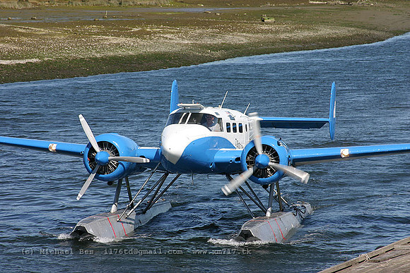 056210_beech18(float)_+VC_cfcsn_20040730_campbellriverspb_e237_IMG_4442