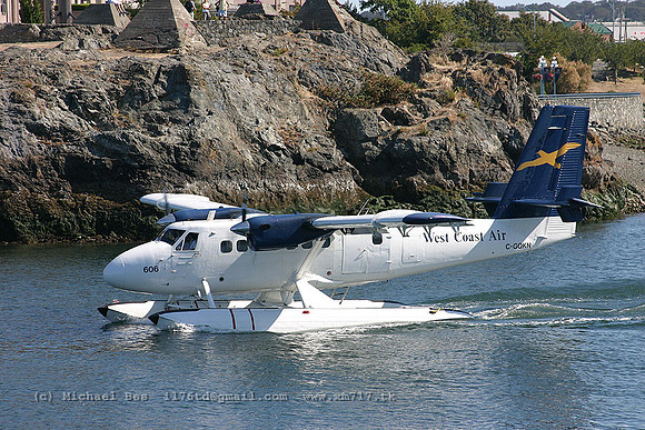 056270_dhc6(float)_8O_cgqkn_20040801_victoriaspb_e248_IMG_4838