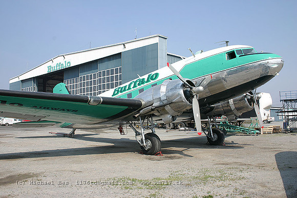055886_dc3_BFL_cflfr_20040722_yellowknife_e210_IMG_3252
