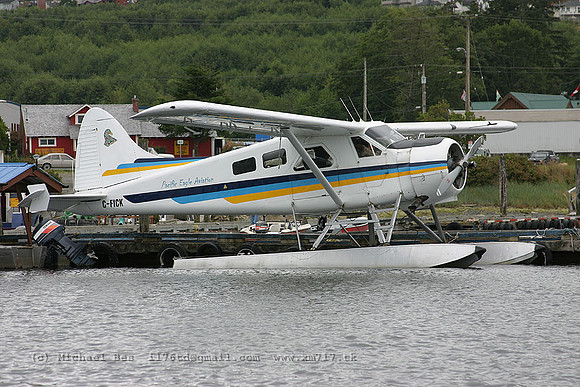 056157_dhc2(float)_+PL_cfick_20040729_portmcneillspb_e233_IMG_4227