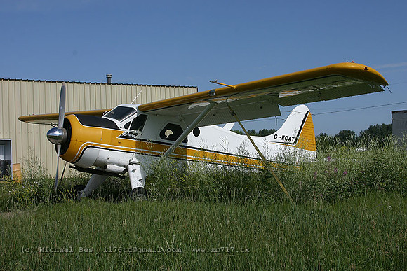 055720_dhc2_-_cfcat_20040719_slavelake_e190_IMG_2532