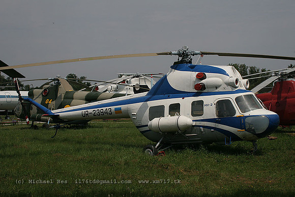 073439_mi2u_-_ur23943_20070705_kyivzhuliany_IMG_4094