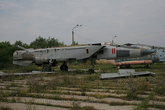 073420_mig25_UR_11re_20070705_kyivzhuliany_IMG_4035