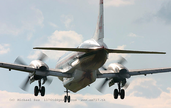 055616_convair580_CRC_cfkfm_20040717_fortmcmurray_e180_IMG_2178crop