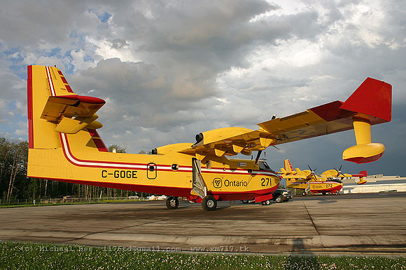 055700_cl415_TRI_cgoge_20040718_slavelake_e185_IMG_2490