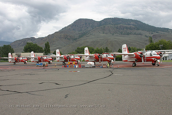 056888_conairfirecat_CRC_cghdy&cfefx&cfefk&cghpj&cfopy_20040807_kamloops_e280_IMG_6596
