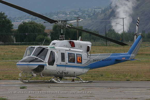 056884_bell212_+PW_cgpwx_20040807_kamloops_e279_IMG_6571