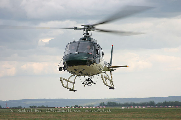056109_ecureuil_+BY_cfbhn_20040726_fortstjohn_e228_IMG_3916