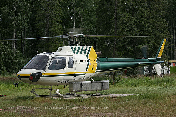 056104_ecureuil_+VH_cgpwo_20040726_prophetriverind_e228_IMG_3911