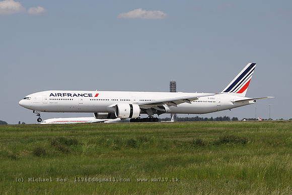 CDG_0825