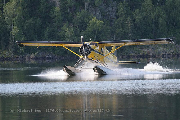 068999_dhc2beaver(float)_+OH_cfdpw_20060729_armstrong(on)_IMG_3556