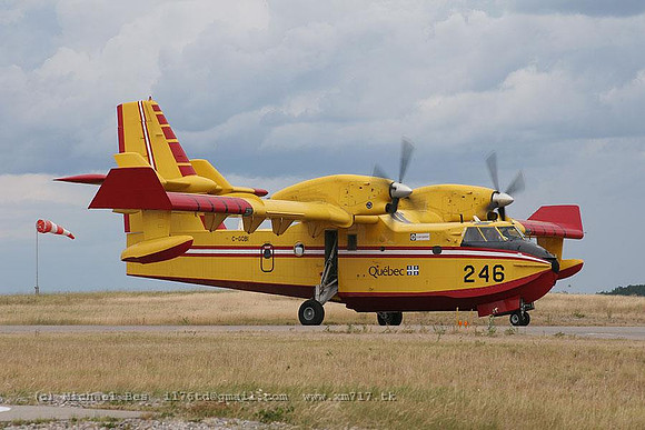 068532_cl415_QUE_cgqbi_20060721_dryden(on)_IMG_0650