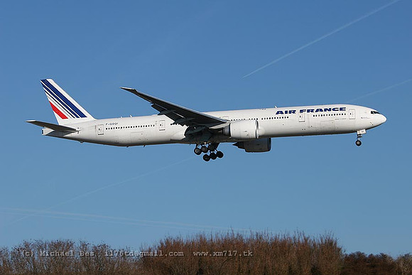 CDG_2945