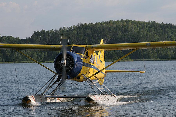 068946_dhc2beaver(float)_+08_cgdzh_20060728_atikokan(on)_IMG_3111