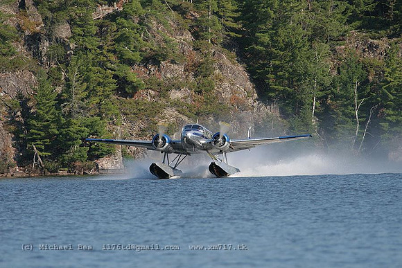 068915_beechd18s(float)_+OI_cfwwv_20060727_nestorfalls(on)_IMG_2824