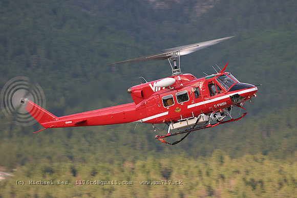 056958_bell212_+VH_cfwdv_20040808_fairmont_e290_IMG_6862