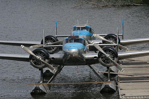 068649_beech18(float)_+O1_cfxuo&cfzng_20060723_earfalls(on)_IMG_1265