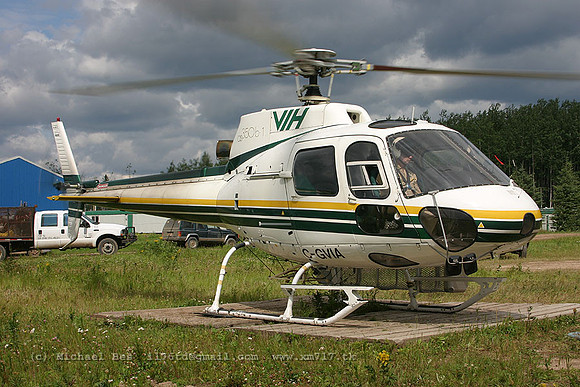 056102_ecureuil_+VH_cgvia_20040726_prophetriverind_e227_IMG_3903