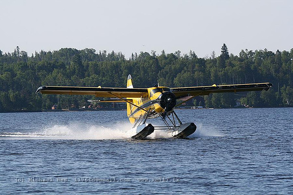 068489_dhc3otter(float)_+CI_cfapr_20060721_ignace(on)_IMG_0048