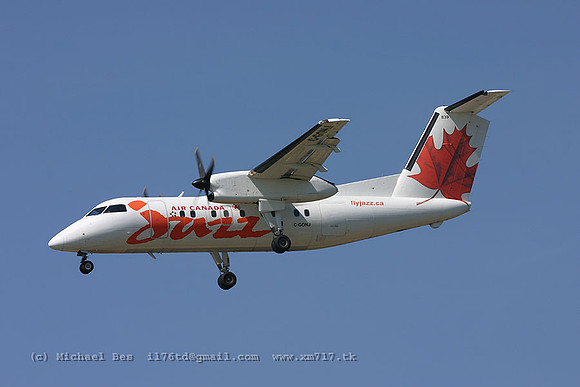 057169_dhc8_JZA_cgonj_20040811_calgary_e306_IMG_7539
