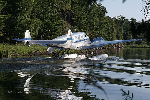 068914_beechd18s(float)_+OI_cfwwv_20060727_nestorfalls(on)_IMG_2814